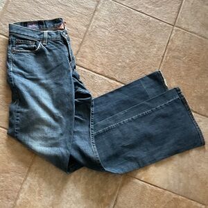 Lucky Brand Dark Blue distressed Bootcut Jeans women’s size 8- 29” long